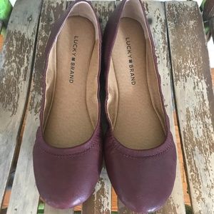 Leather Lucky Brand Flats in wine/burgundy color